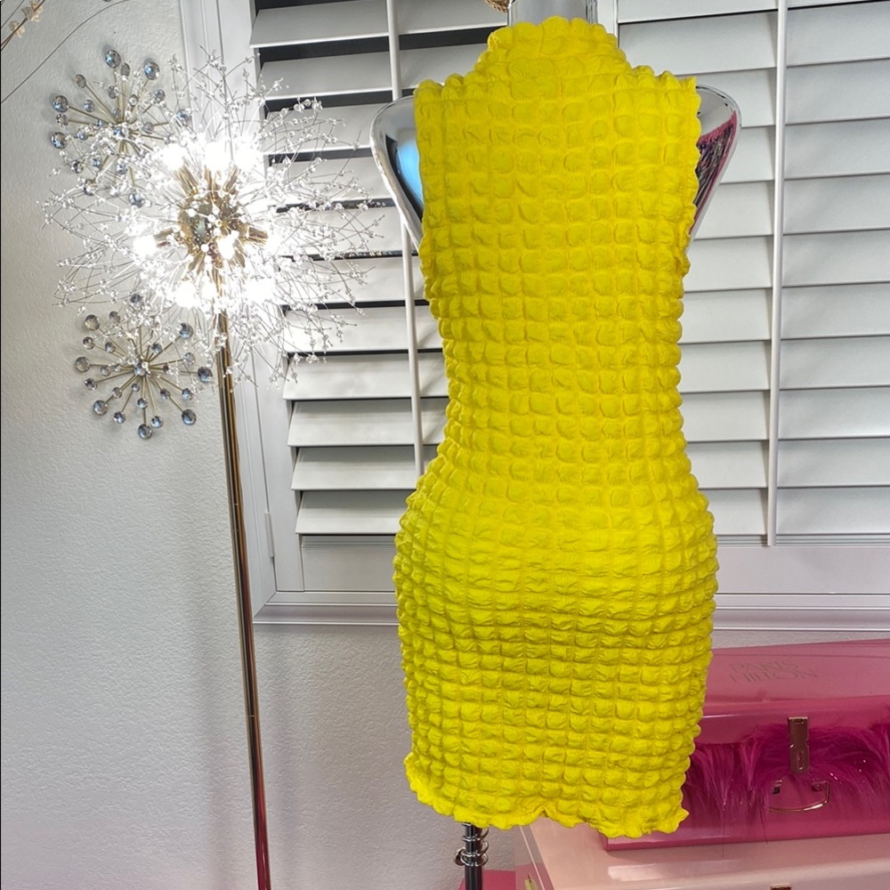 Lemon Pop Grid Textured Mini - Picture 4 of 4